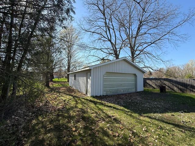 19789 30th Avenue, Barryton, MI 49305