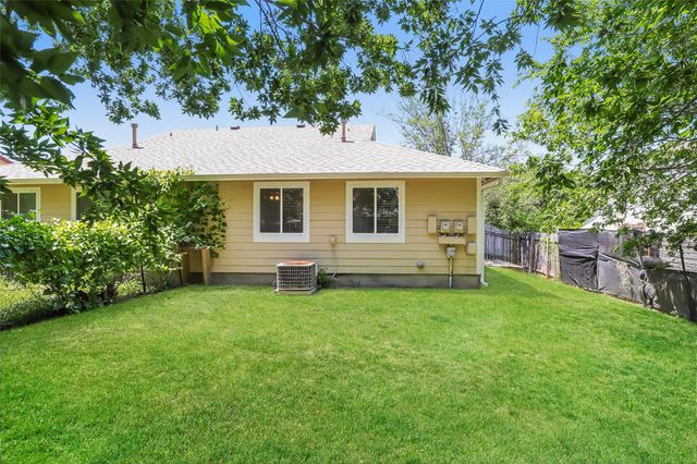 1918 Gracy Farms LN B, Austin, TX 78758