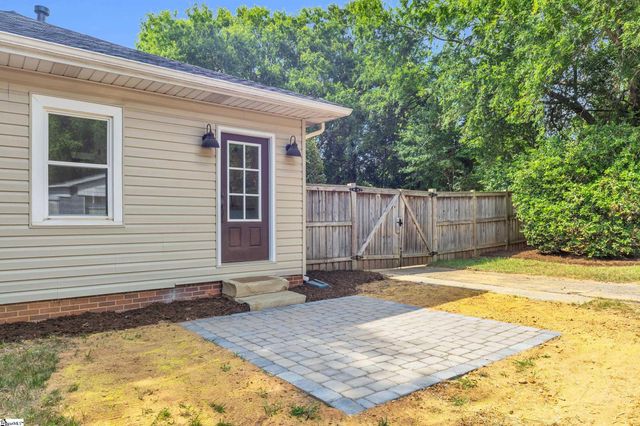 221 Brookdale Avenue, Greenville, SC 29607