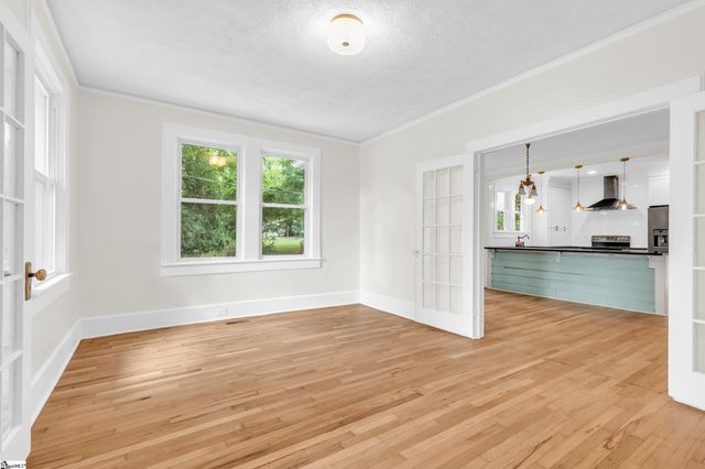 221 Brookdale Avenue, Greenville, SC 29607