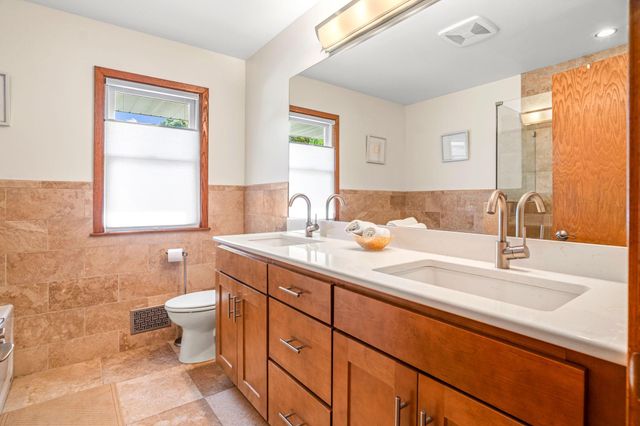 4025 Chowen Avenue S, Minneapolis, MN 55410