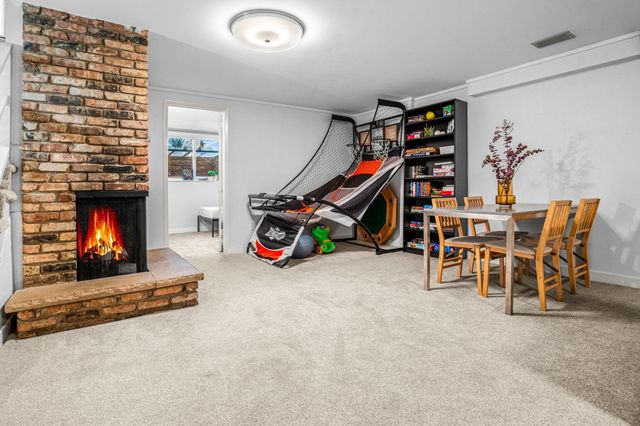 4025 Chowen Avenue S, Minneapolis, MN 55410