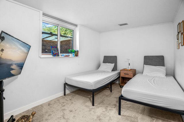 4025 Chowen Avenue S, Minneapolis, MN 55410