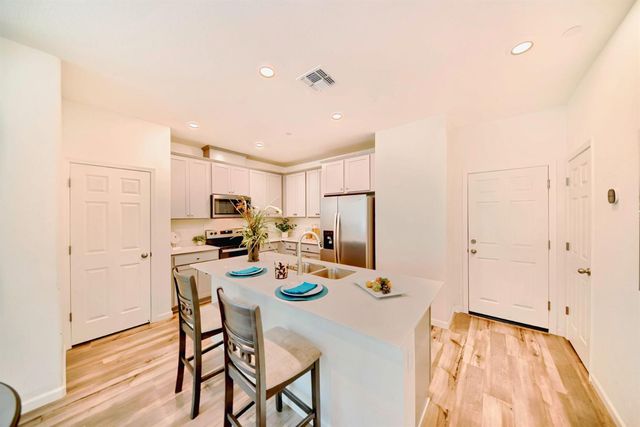 7862 Paseo De Daly, Citrus Heights, CA 95610