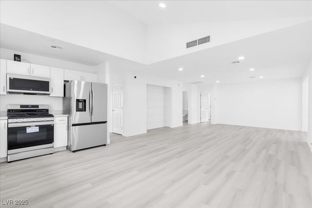 3911 Chutney Street, Las Vegas, NV 89121