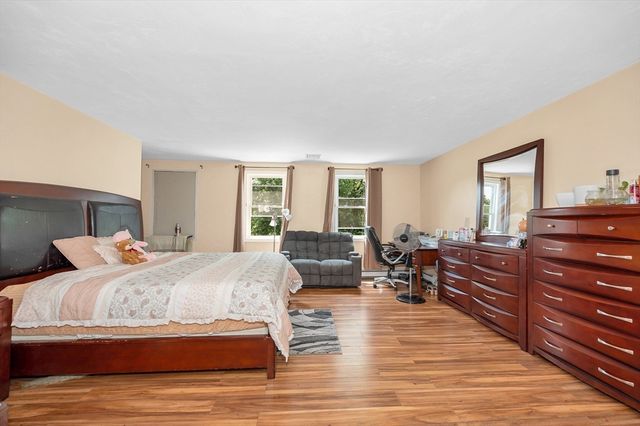 769 Grafton St, Shrewsbury, MA 01545