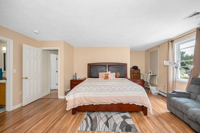769 Grafton St, Shrewsbury, MA 01545