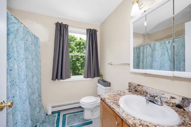 769 Grafton St, Shrewsbury, MA 01545