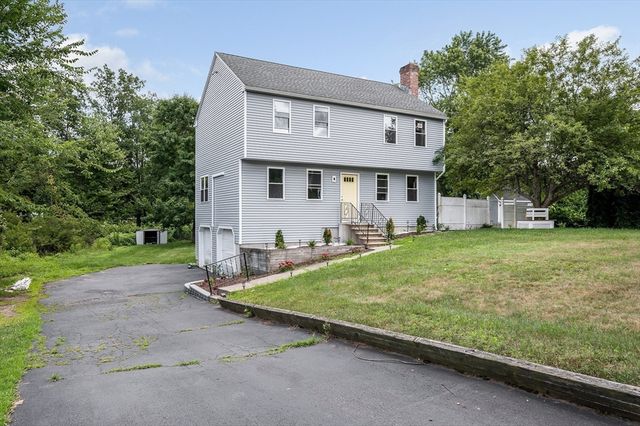 769 Grafton St, Shrewsbury, MA 01545