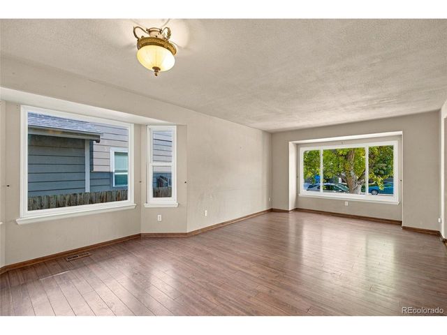 5339 S Jebel St, Centennial, CO 80015
