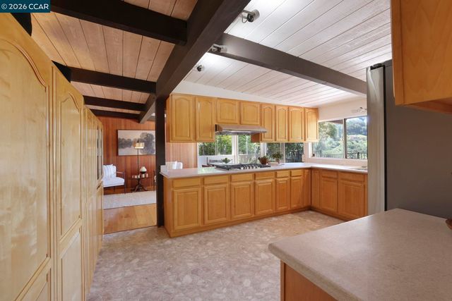 742 Miner Road, Orinda, CA 94563