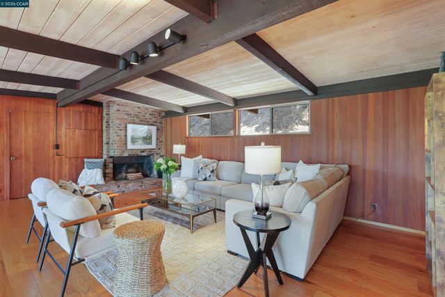 742 Miner Road, Orinda, CA 94563