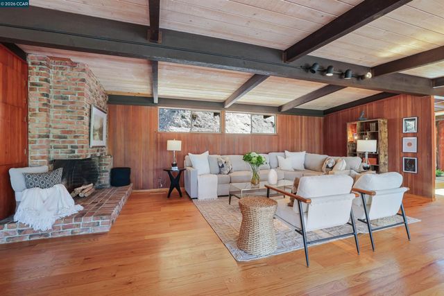 742 Miner Road, Orinda, CA 94563