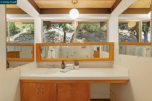 742 Miner Road, Orinda, CA 94563
