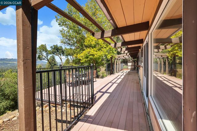 742 Miner Road, Orinda, CA 94563