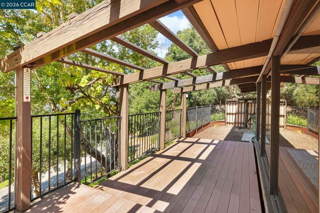 742 Miner Road, Orinda, CA 94563