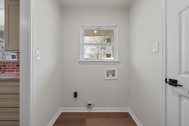 309 N 4th Street, Rosebud, TX 76570