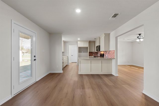 309 N 4th Street, Rosebud, TX 76570