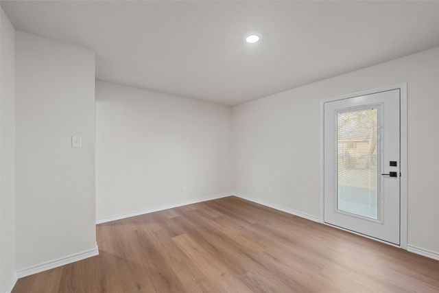 309 N 4th Street, Rosebud, TX 76570