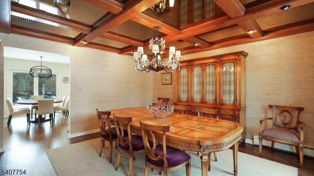 7 Manor Dr, Warren Twp., NJ 07059