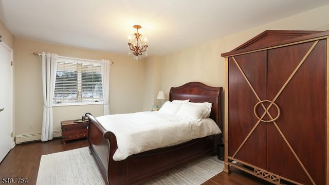 7 Manor Dr, Warren Twp., NJ 07059