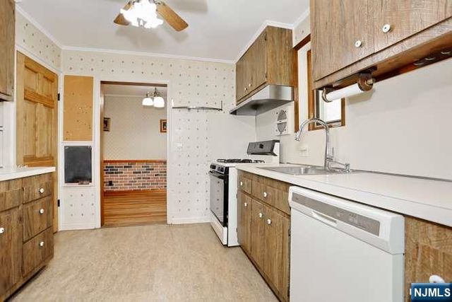 405 Terhune Avenue, Paramus, NJ 07652