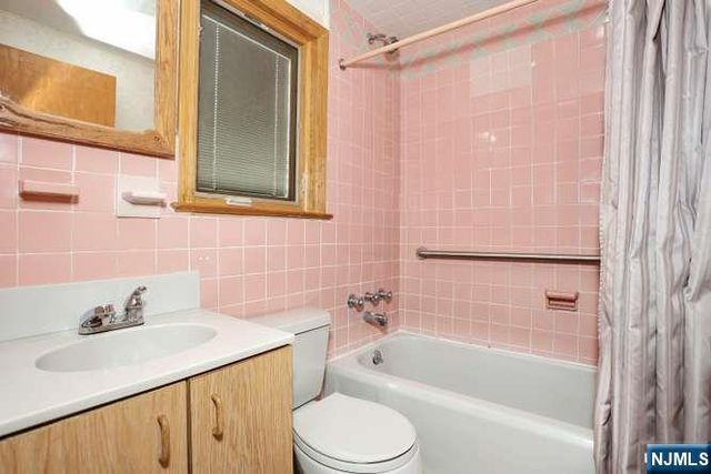 405 Terhune Avenue, Paramus, NJ 07652