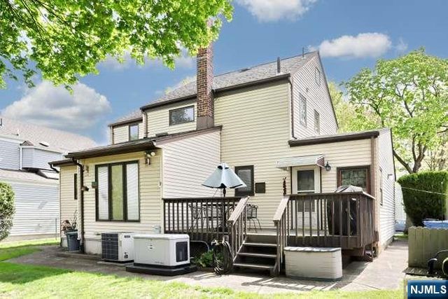 405 Terhune Avenue, Paramus, NJ 07652