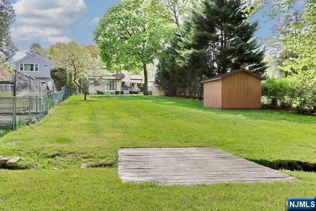 405 Terhune Avenue, Paramus, NJ 07652