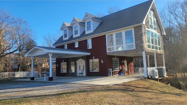 397 Bluff Springs Rd, Mcminnville, TN 37110