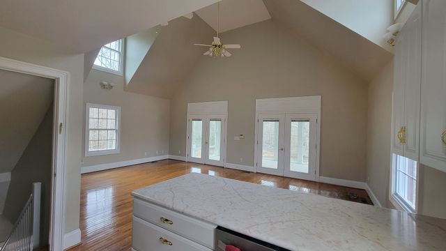 397 Bluff Springs Rd, Mcminnville, TN 37110