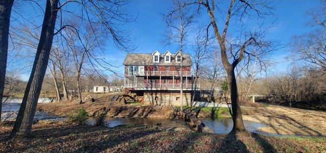 397 Bluff Springs Rd, Mcminnville, TN 37110