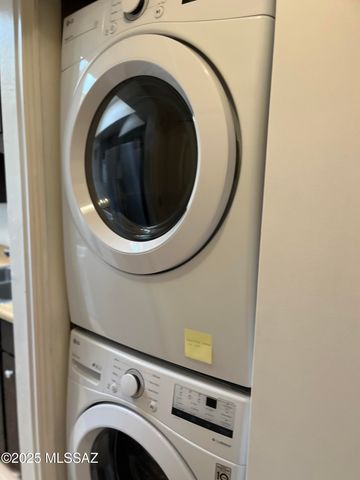 307 N Calle Del Diablo, Green Valley, AZ 85614