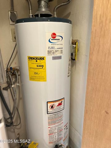 307 N Calle Del Diablo, Green Valley, AZ 85614