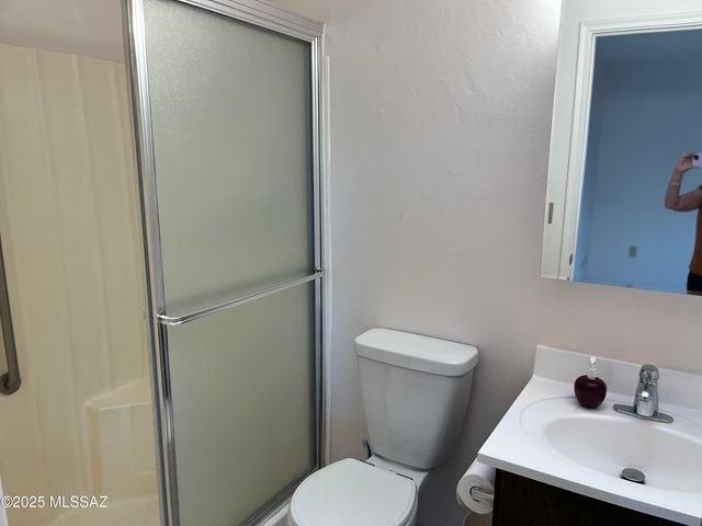 307 N Calle Del Diablo, Green Valley, AZ 85614