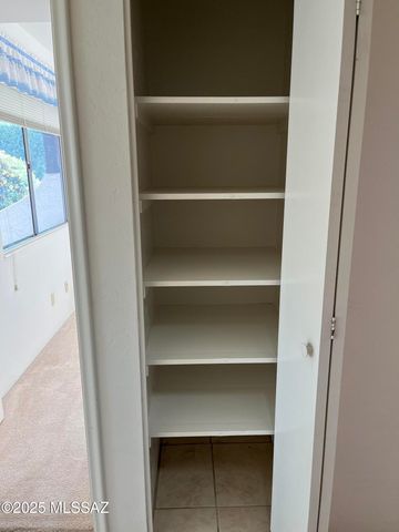 307 N Calle Del Diablo, Green Valley, AZ 85614