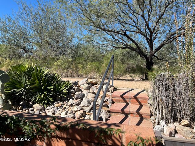 307 N Calle Del Diablo, Green Valley, AZ 85614