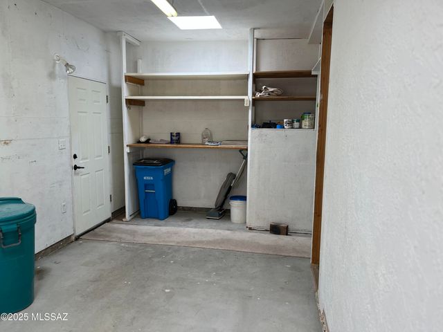 307 N Calle Del Diablo, Green Valley, AZ 85614