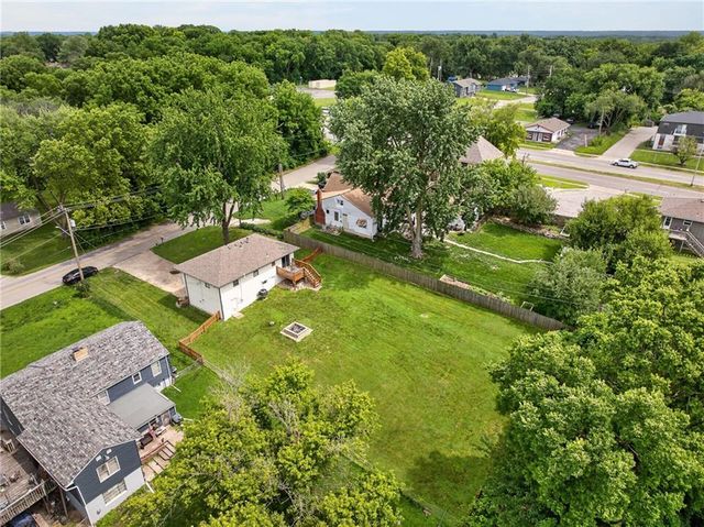 2016 N 85th Street, Kansas City, KS 66109