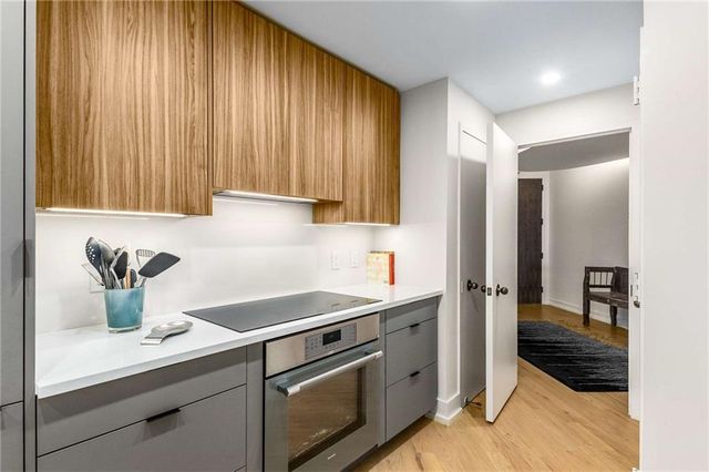 2660 Peachtree NW Road 18H, Atlanta, GA 30305