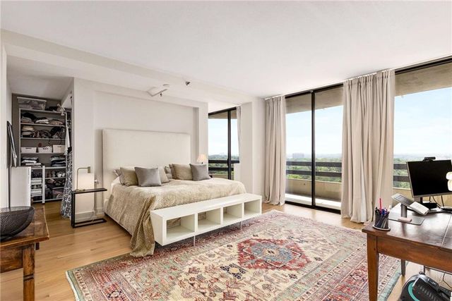 2660 Peachtree NW Road 18H, Atlanta, GA 30305