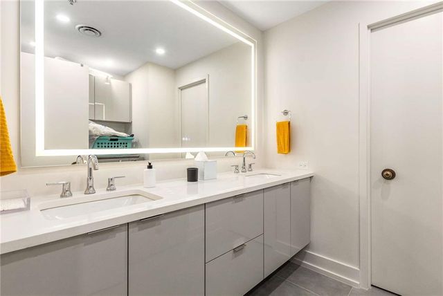 2660 Peachtree NW Road 18H, Atlanta, GA 30305