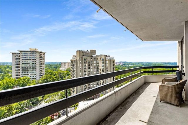 2660 Peachtree NW Road 18H, Atlanta, GA 30305