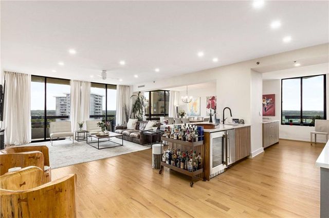 2660 Peachtree NW Road 18H, Atlanta, GA 30305