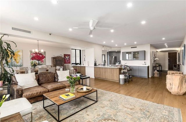 2660 Peachtree NW Road 18H, Atlanta, GA 30305