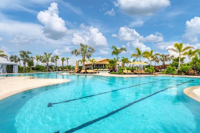 3293 HILLTOP CIRCLE, Bradenton, FL 34211