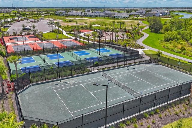 3293 HILLTOP CIRCLE, Bradenton, FL 34211