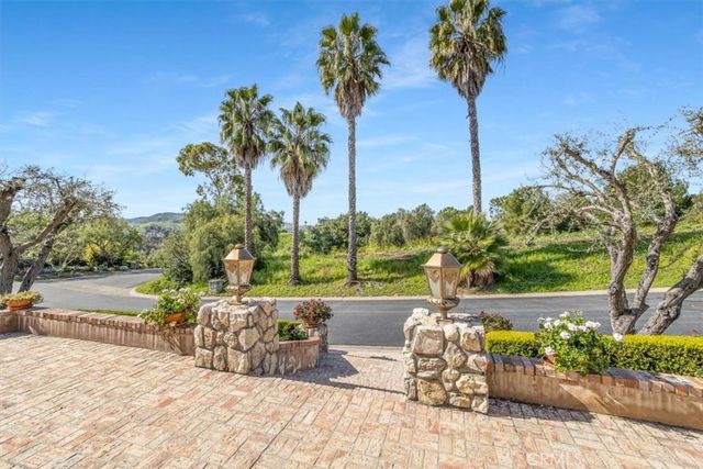 30662 Hilltop Way, San Juan Capistrano, CA 92675