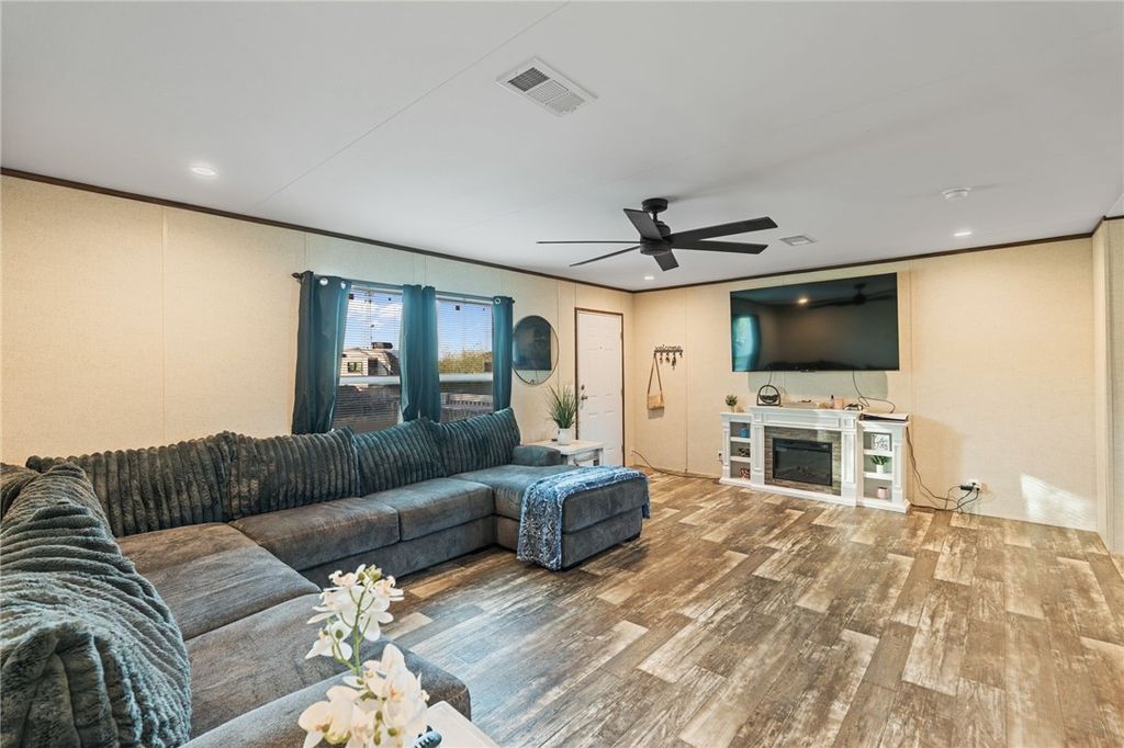 2360 CR 2048, Aransas Pass, TX 78336 — photo 3