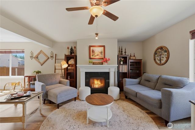 4392 Chanting Circle SW, Port Orchard, WA 98367